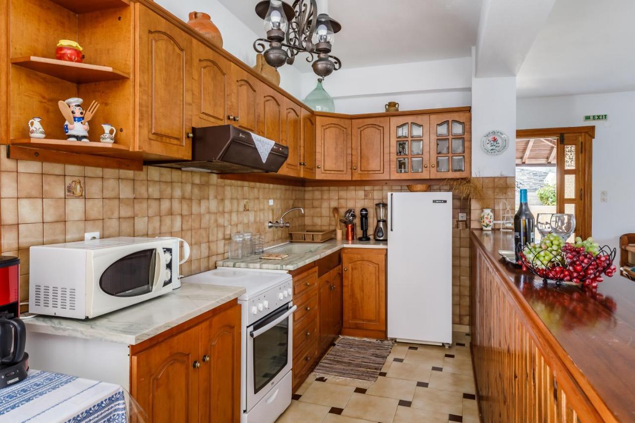 Ourania Apartment Skopelos Town Ngoại thất bức ảnh