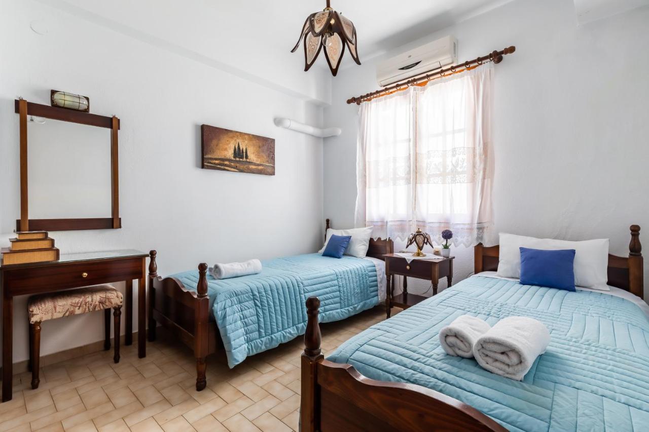 Ourania Apartment Skopelos Town Ngoại thất bức ảnh
